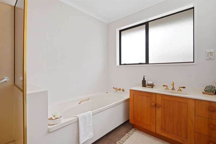 1/244 Main North Road Redwood_14