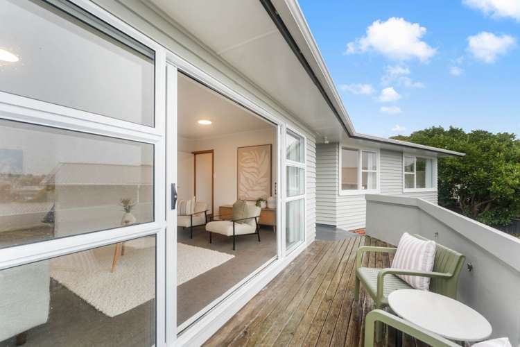 1/100 Bond Crescent Forrest Hill_6