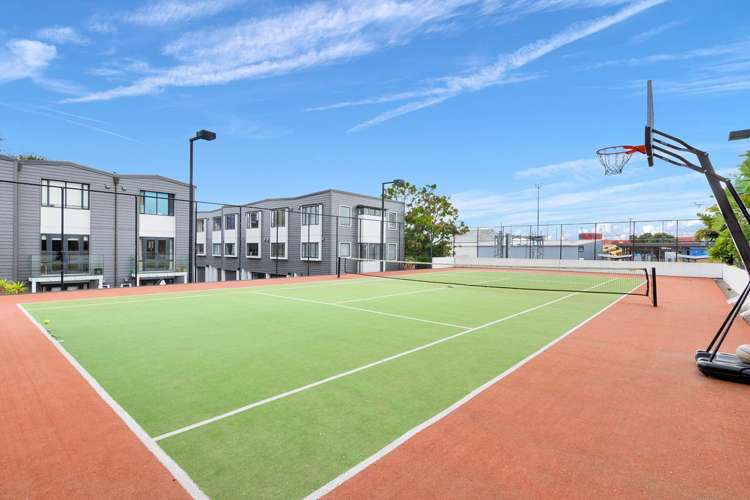 701/86 The Strand Parnell_17