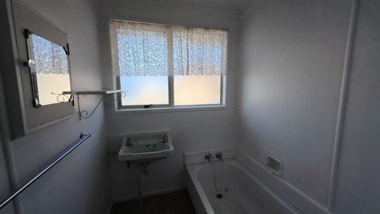 8 Arihia Street 1114_16