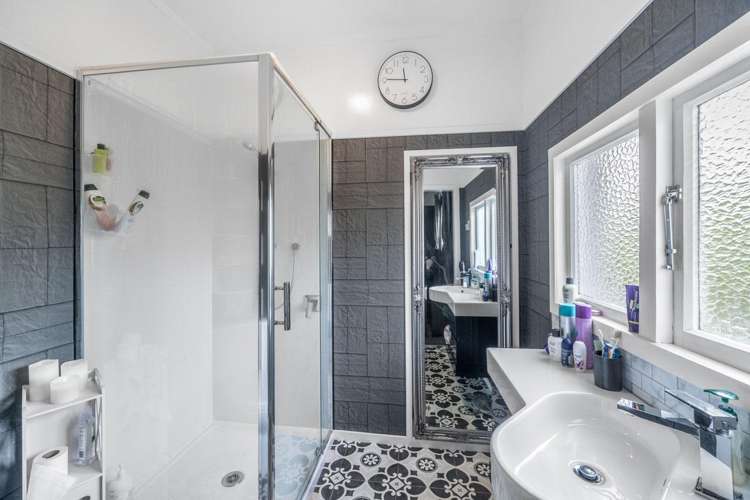 8 Burns Street Mataura_12