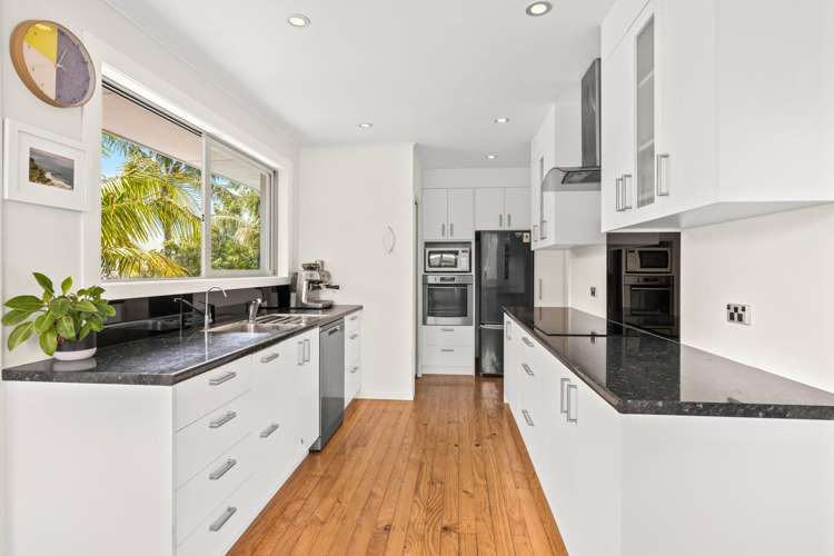 10 Williams Crescent Point Wells_11