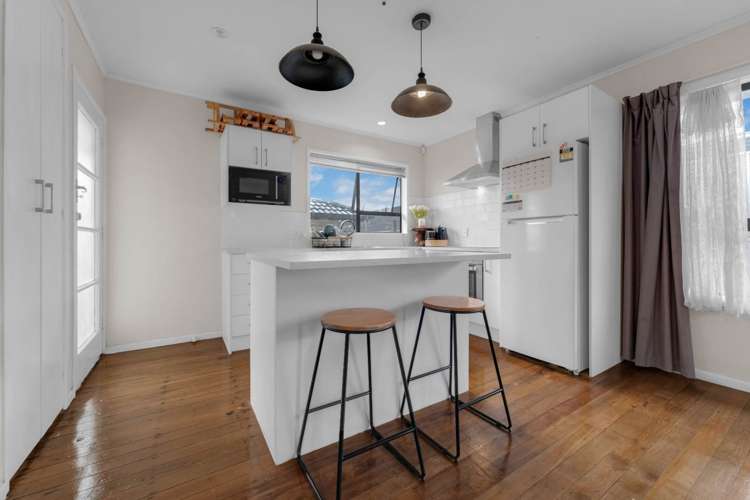 19 Portage Road_5
