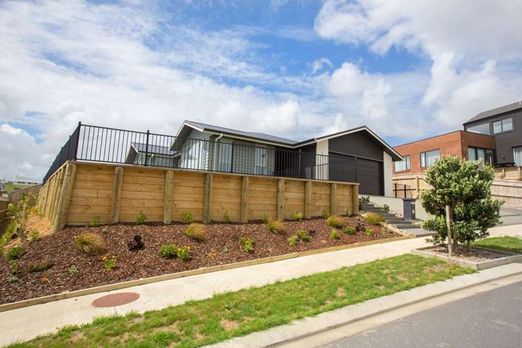 5 Margaret Shields Avenue Aotea_22