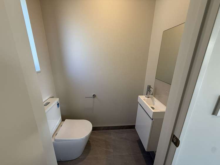 9 Te Ara Wai Mangere East_9