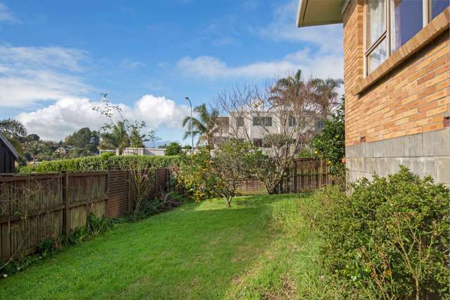 1/1 Prince Regent Drive Half Moon Bay_2