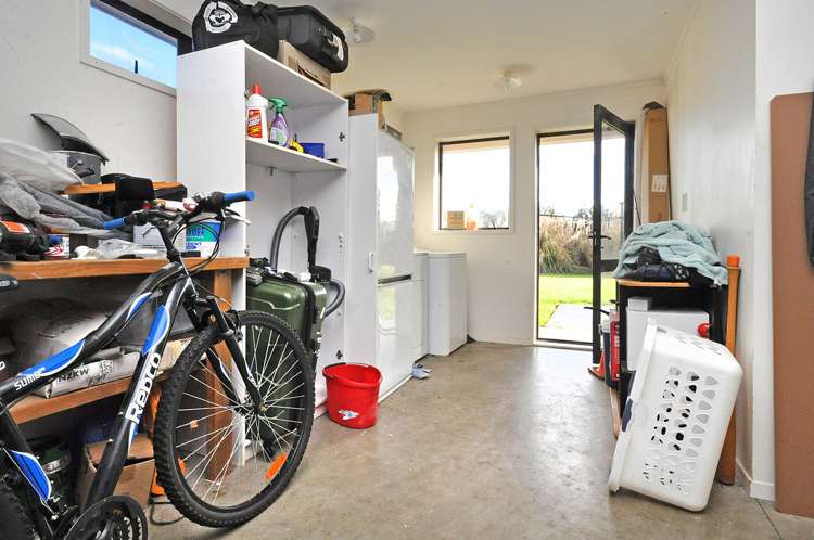 19 Aitkenhead Court Parakai_12