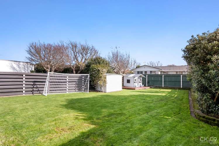 49b Kebbell Grove Epuni_18