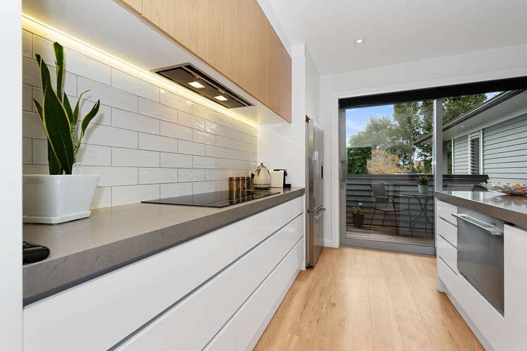 900 River Road Queenwood_7