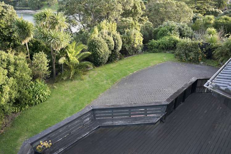 1 Churchill Road Murrays Bay_32