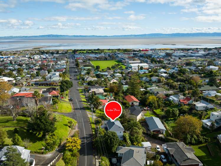 701 Richmond Street Thames_19