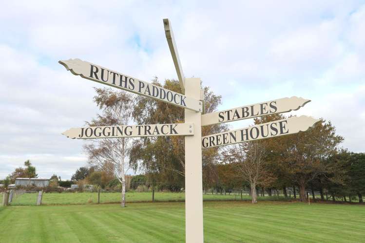 203 Pomona Road East Makarewa_26