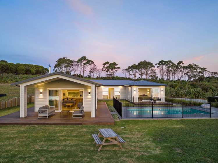 6 Kohatu Roa Way Mahurangi East_18