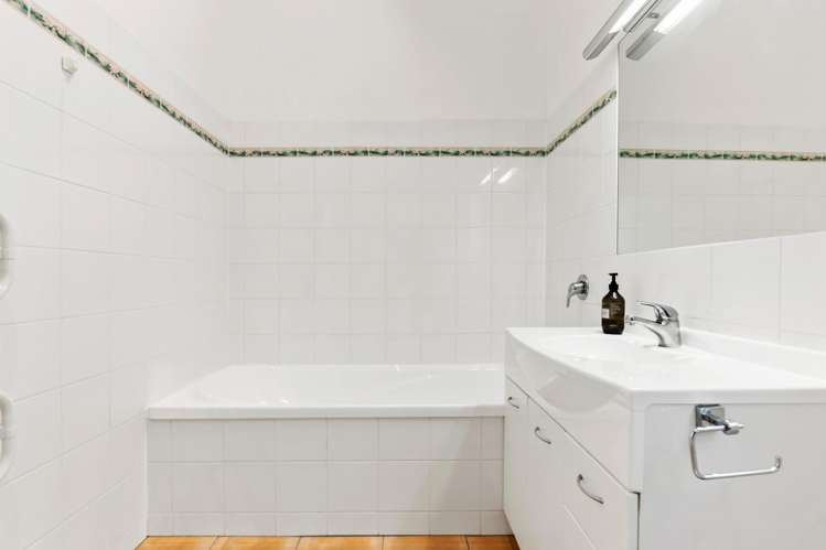 6 Futuna Close Karori_18