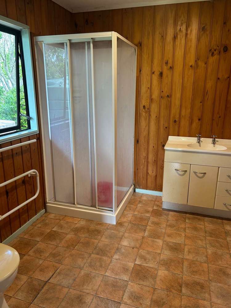 76 Kaipara Coast Highway Helensville_13