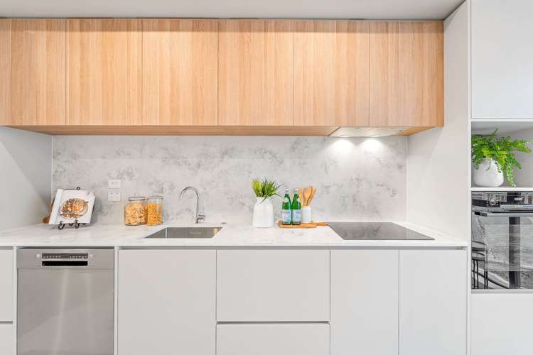 1/6 Ocean View Road Northcote_9