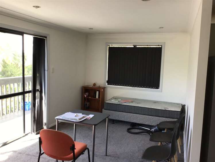 2/123 White Swan Road Mount Roskill_11