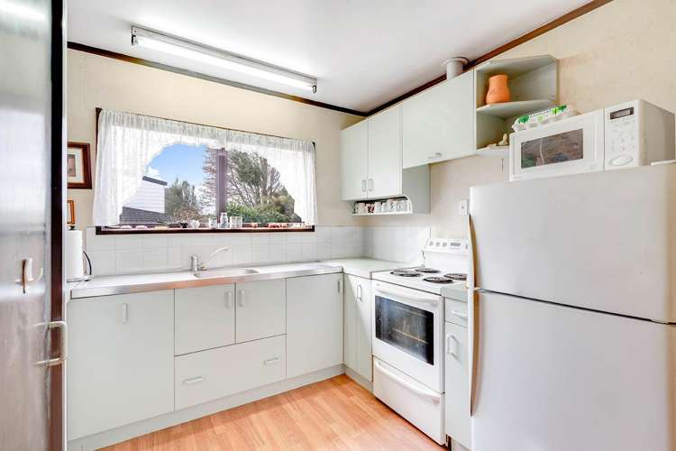 2 Marlowe Drive Leamington_7