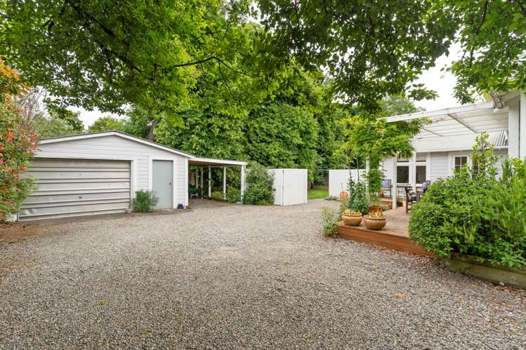 270 High Street North Carterton_18