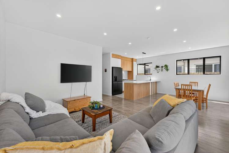 19 Woven Place Karaka_3