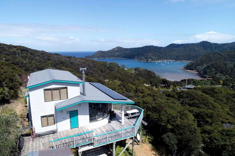 20 Harpoon Hill Great Barrier Island_5