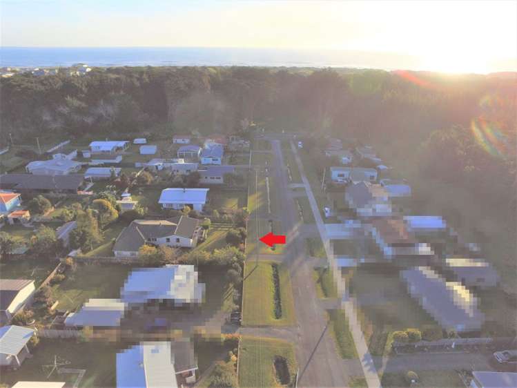 6 Cousins Avenue West Foxton Beach_19