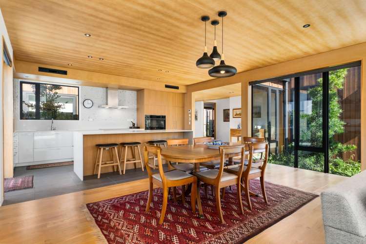 35 Poynder Avenue Merivale_8