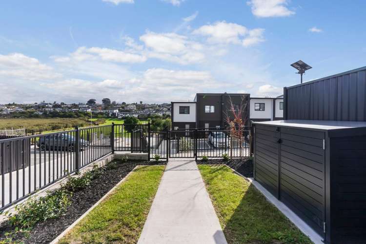 8/4 Limestone Drive 1626_2