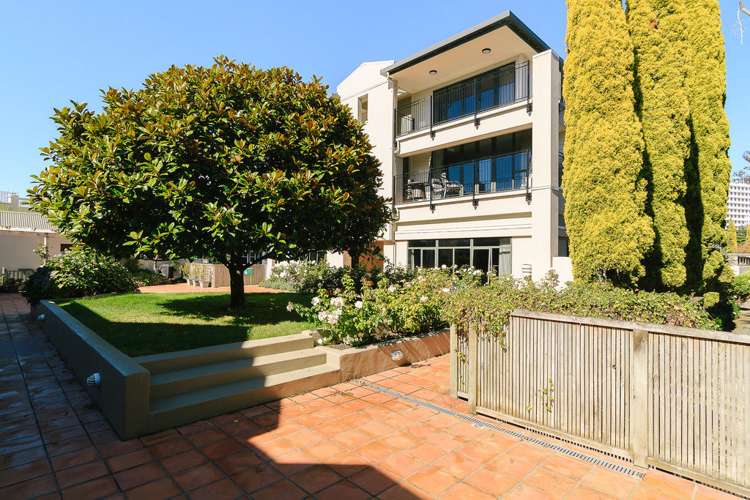 8/28 Hobson Street Thorndon_17