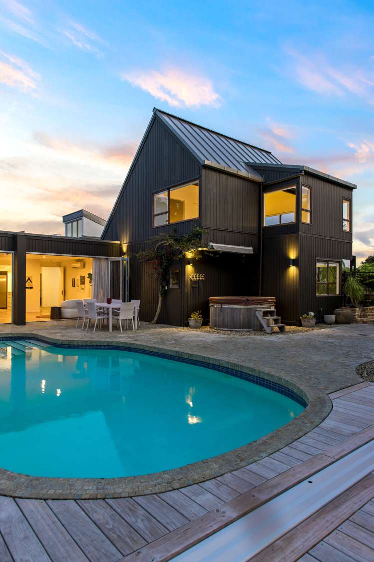 70 Scenic Drive Titirangi_32