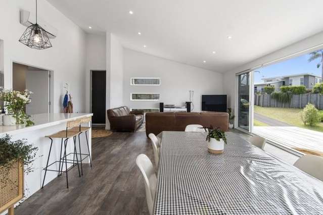 64 Buxton Place 1115_4