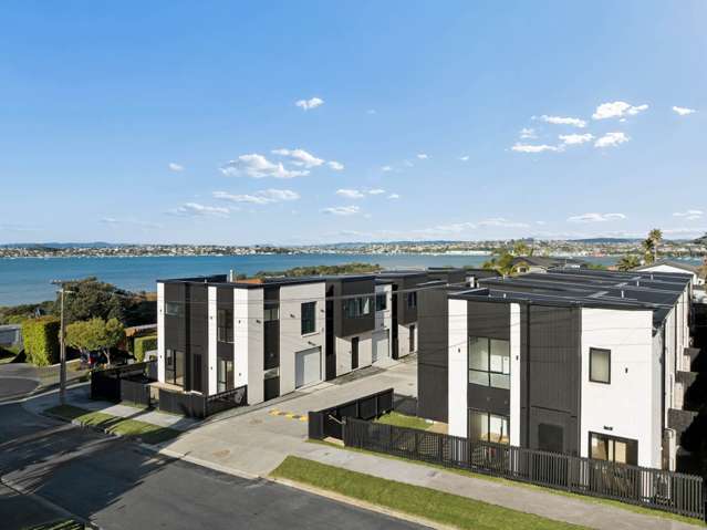 Sea Views. Freestanding. Seriously Tempting.