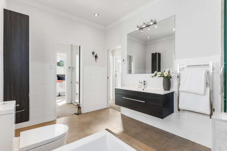 15 Karaka Street New Lynn_20