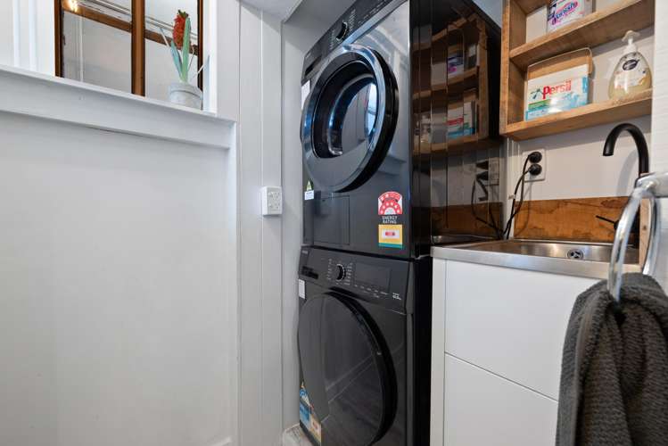 2 Ripon Street Lyttelton_28