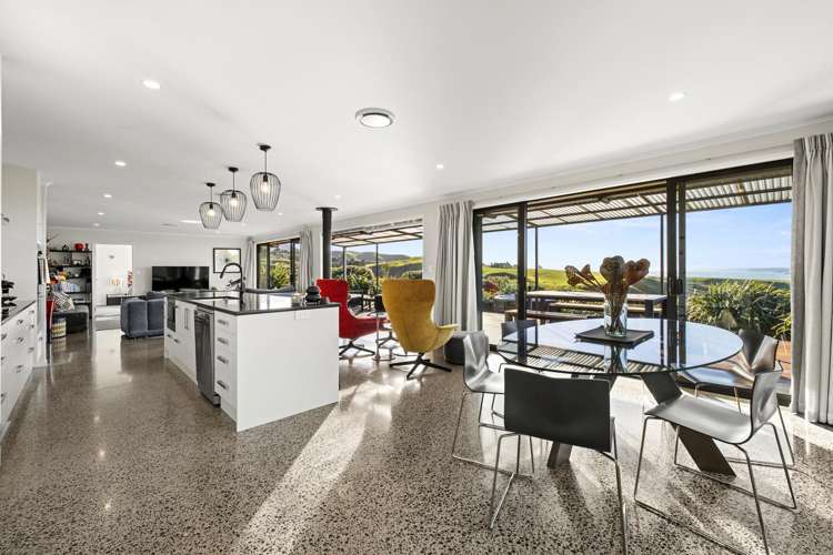 666 Te Hutewai Road Raglan_19