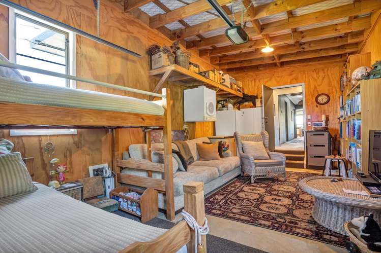 69 North Street Mokau_26