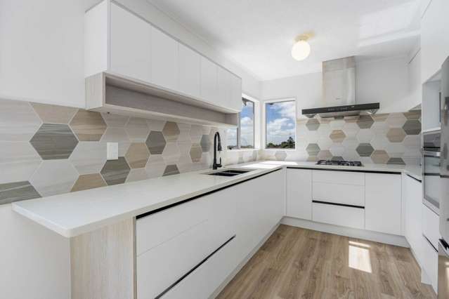 16 Tetrarch Place Totara Vale_2