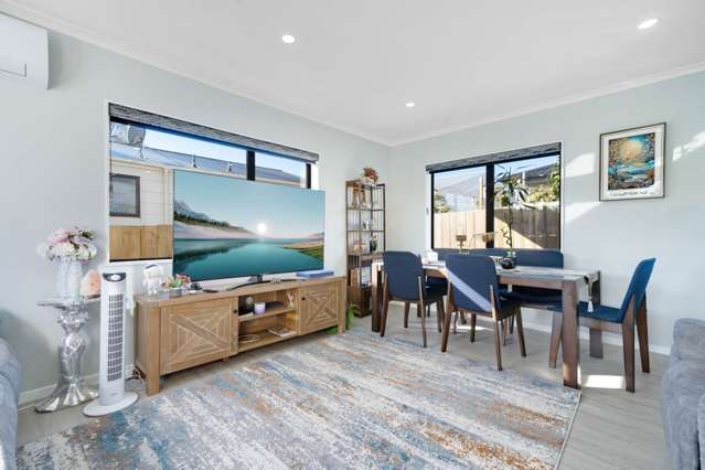 15b Crown Crescent Otara_4