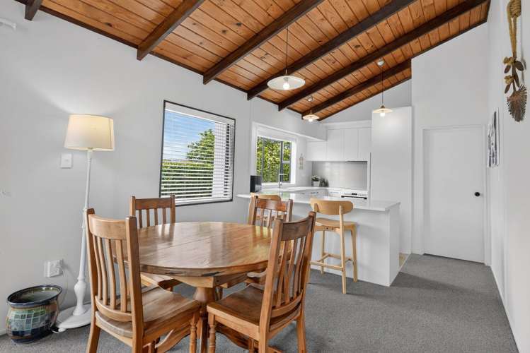 20 Albatross Road Red Beach_9