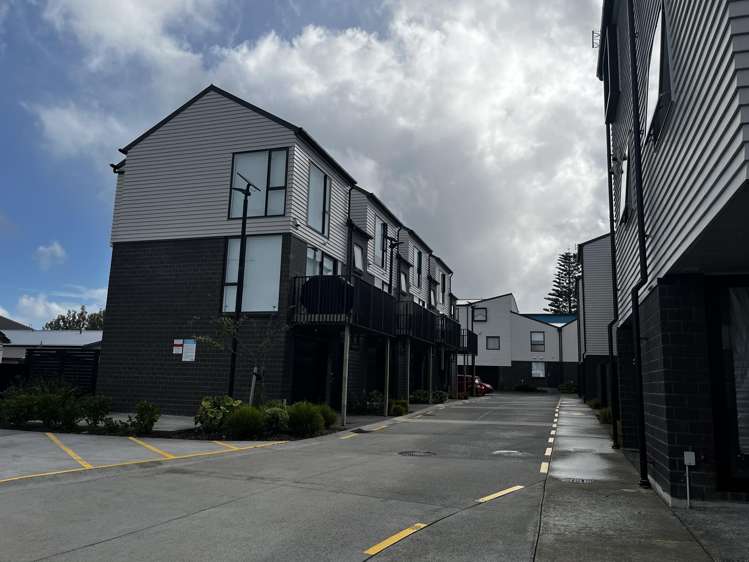 9/3234 Great North Road New Lynn_15