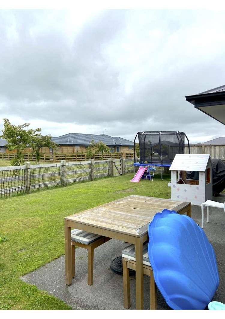 6 Gurners Lane 1476_12