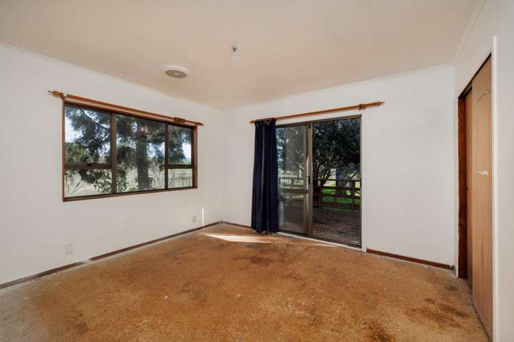 142 Roger Road Taheke_10