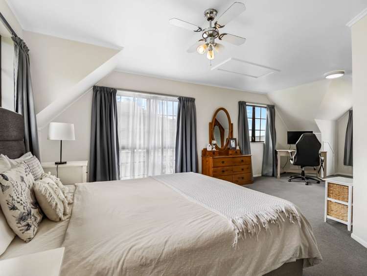 28 Russell Crescent Western Heights_11