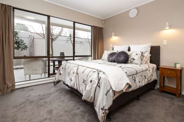 2 Bank Street Springlands_17