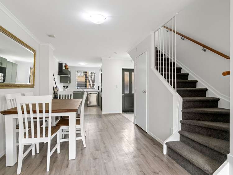 6 Barnea Circle Glen Eden_5