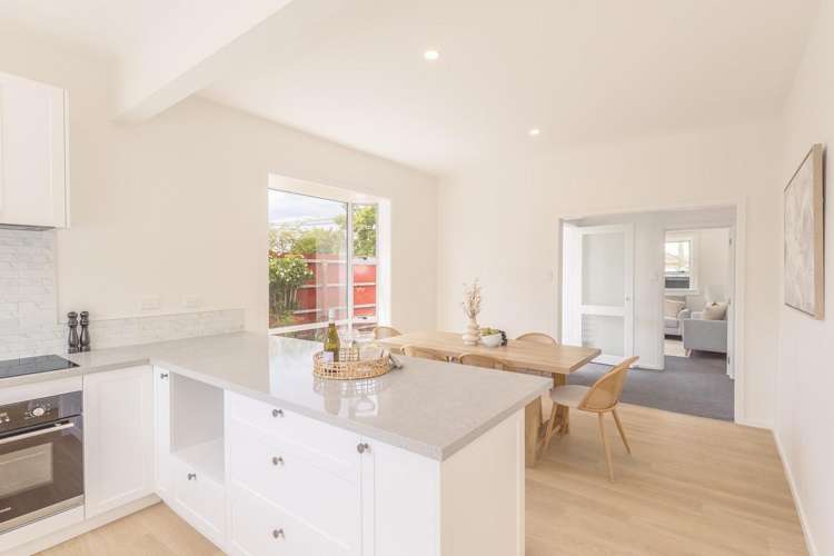 65 Randolph Steet Woolston_4