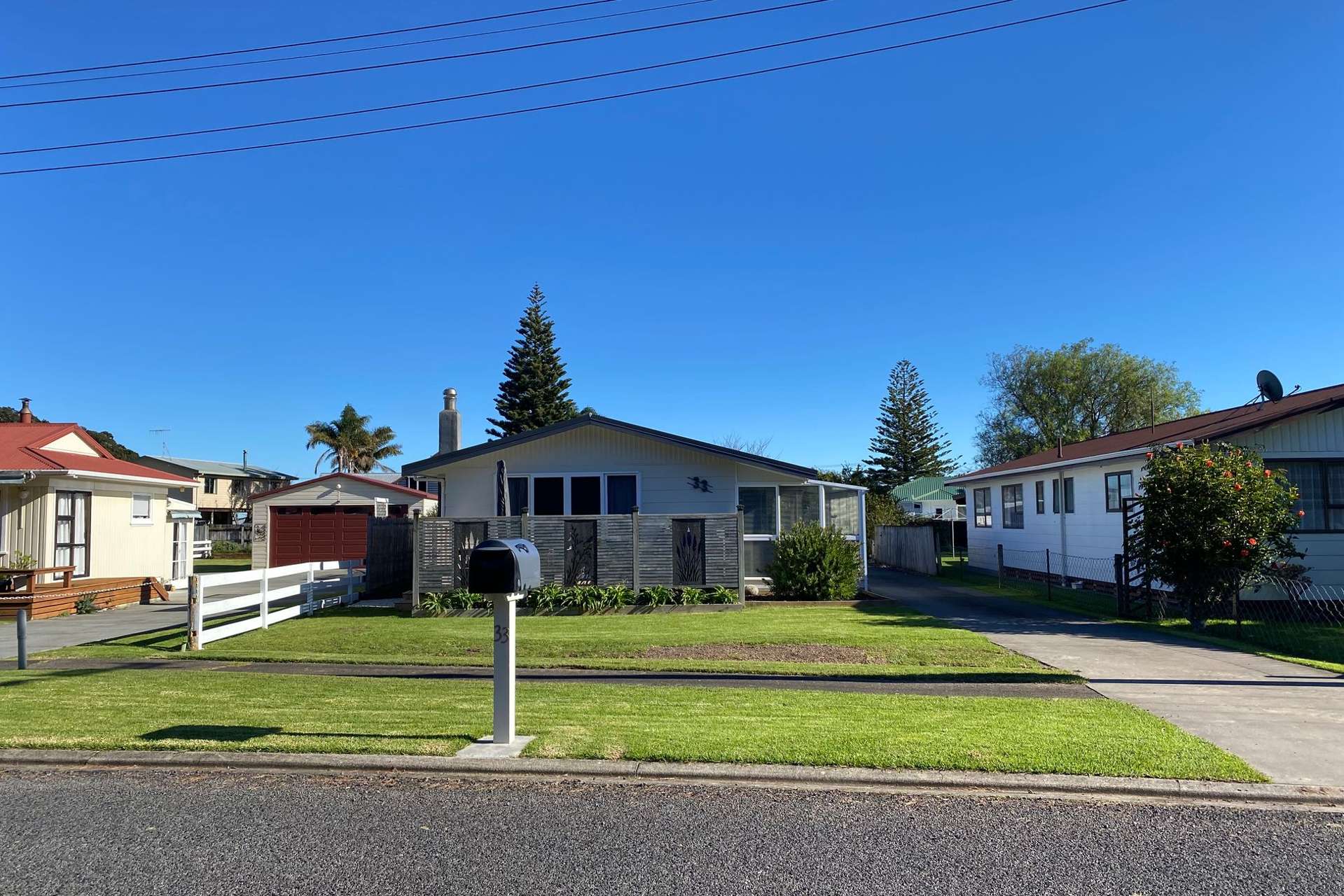 33 West Crescent Te Puru_0