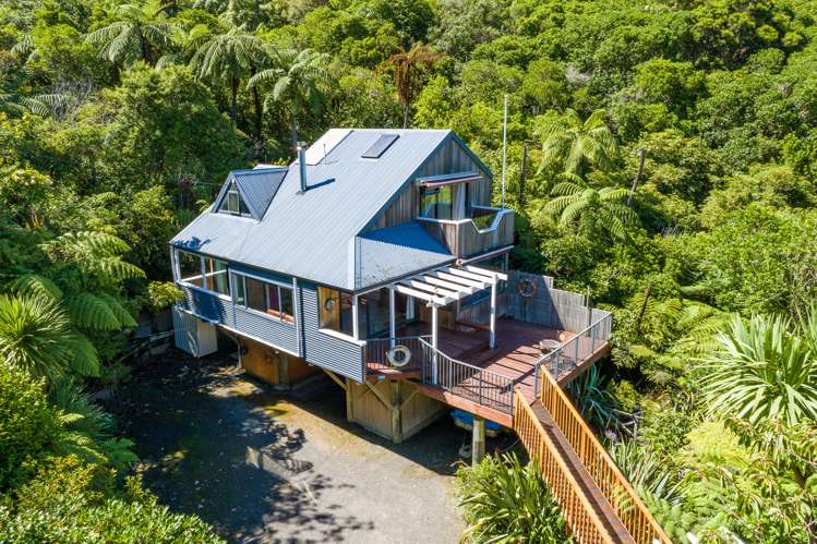 2393 Queen Charlotte Drive Anakiwa and Surrounds_0