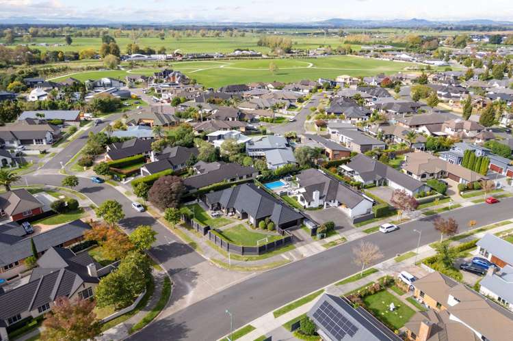 47 The Esplanade Huntington_23