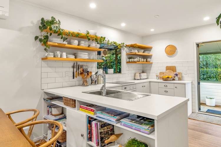 2 Ridge Road Oneroa_5